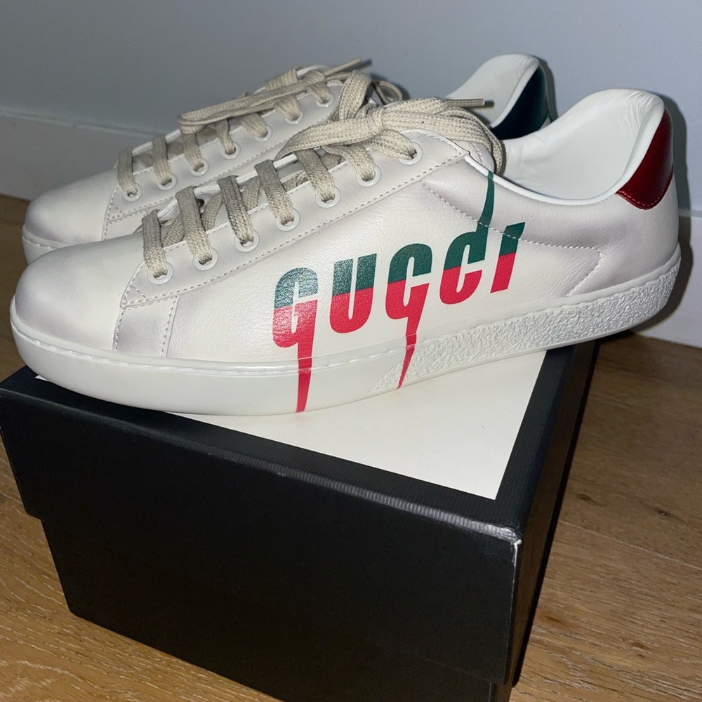 Gucci blade distressed sneakers